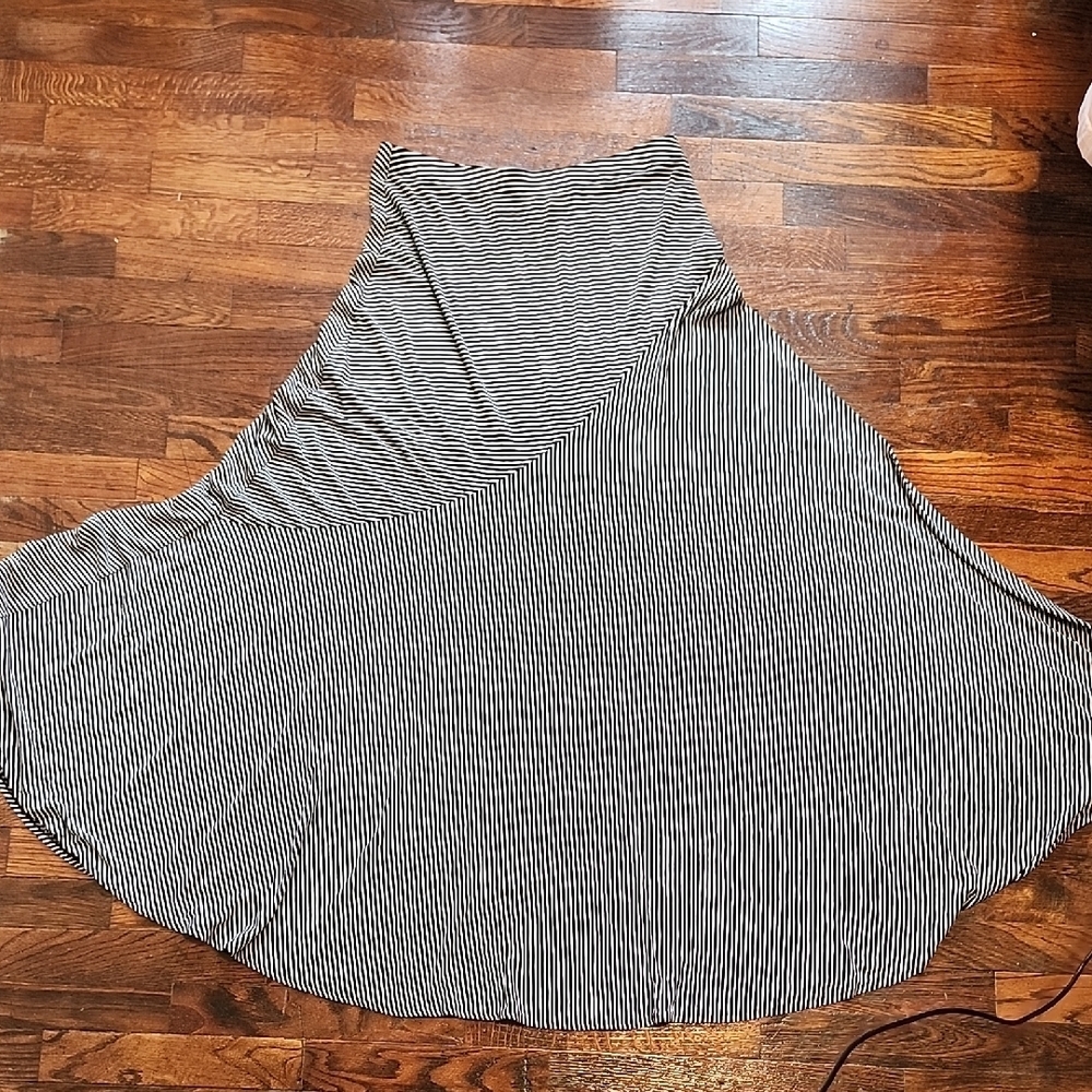 Chico's Size 0 Black And White Striped Maxi A-Line Skirt Asymmetrical Casual